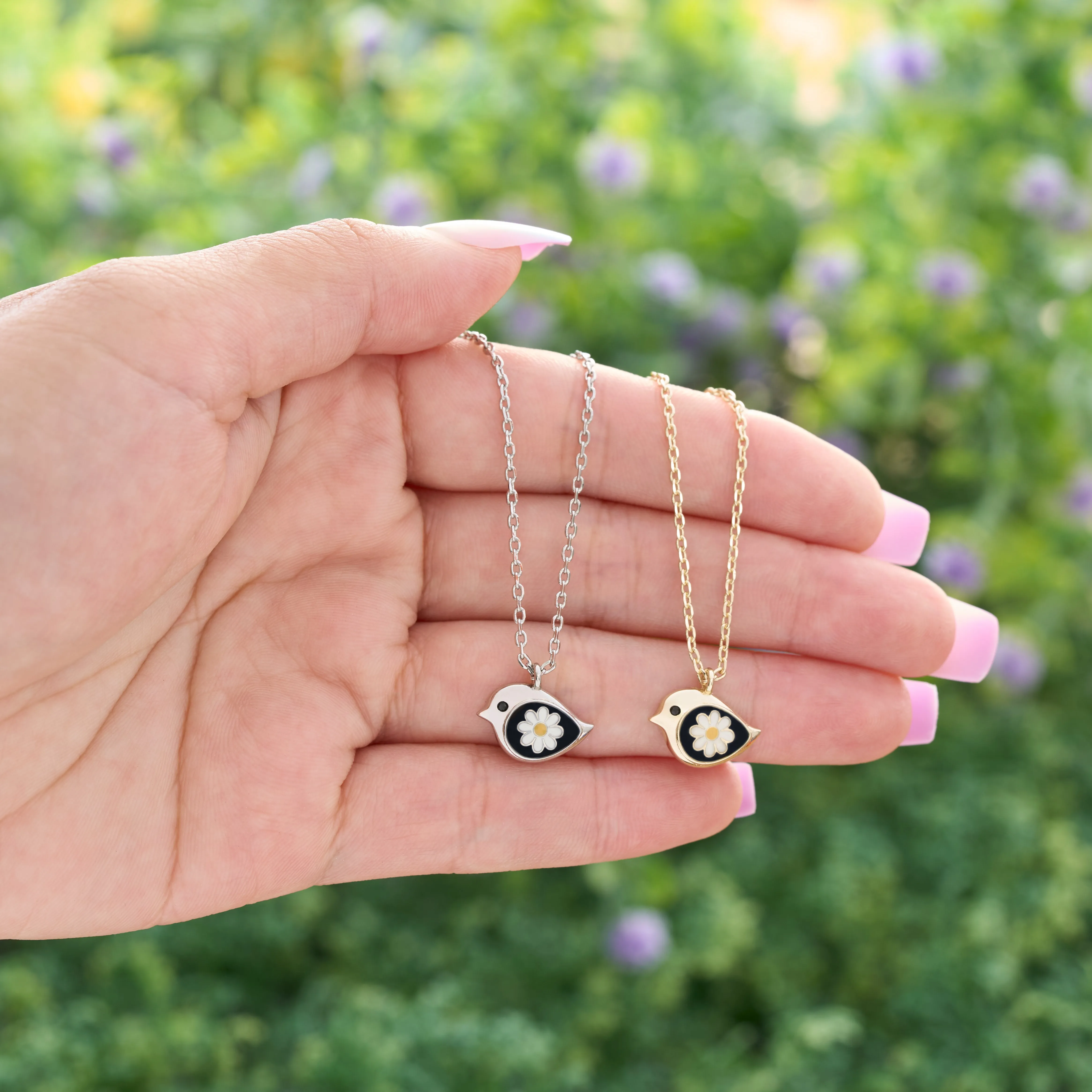 Dainty Daisy Birdie Necklace Gift Set