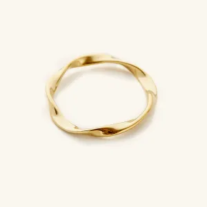 Essential Ripple Ring