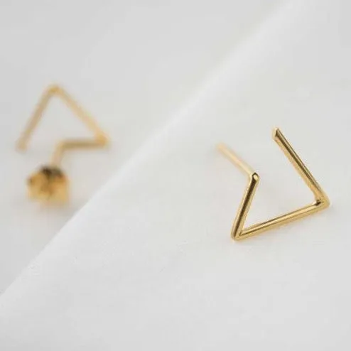 Line triangle earrings N°6 in silver or gold