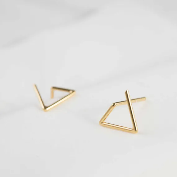 Line triangle earrings N°6 in silver or gold