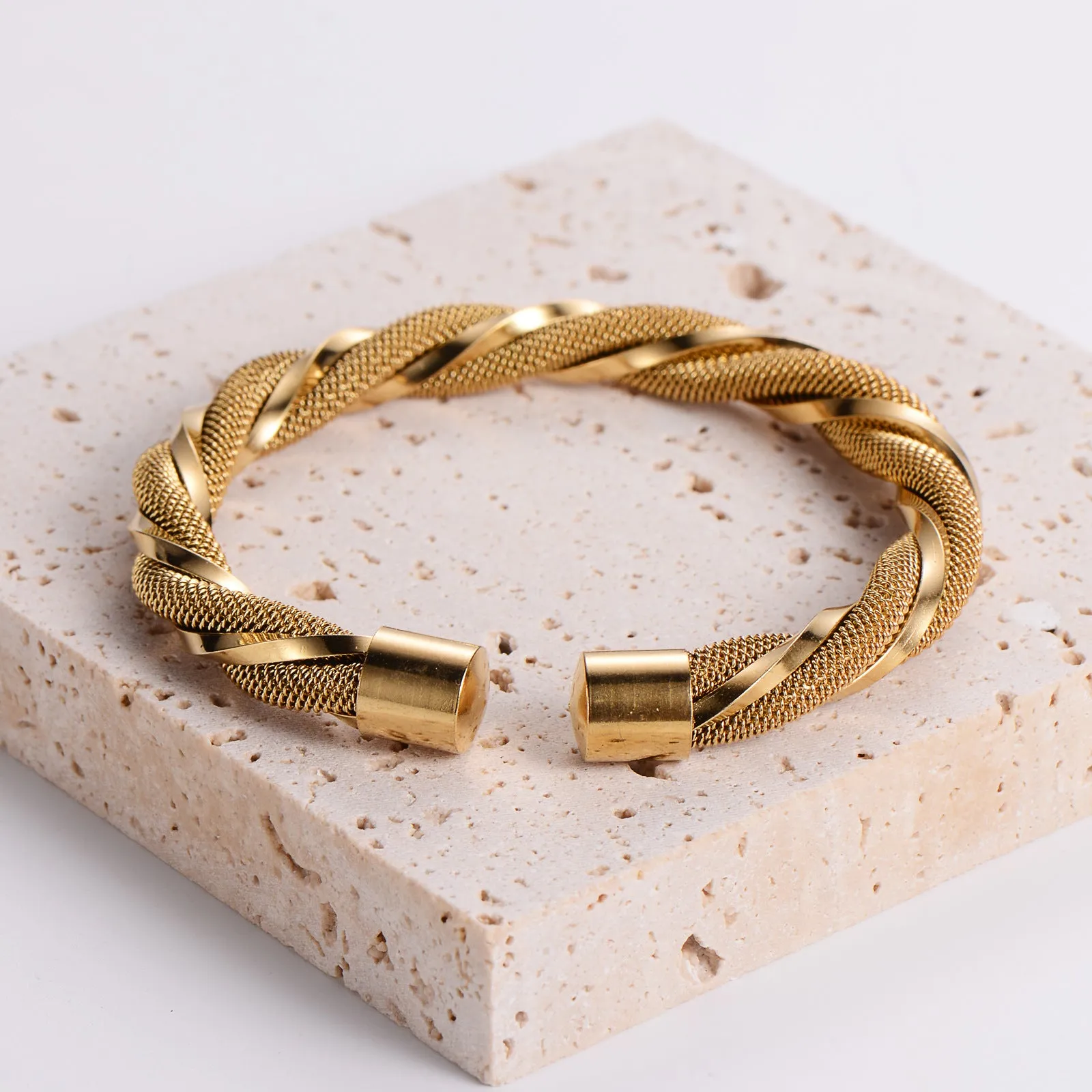 Luxurious Twisted Stainless Steel Electroplating Bangles