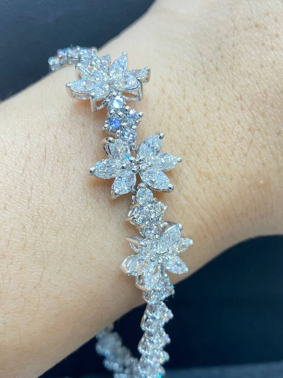 LVNA Signatures™️ Marquise Cluster Diamond Bracelet 18kt (Acquired)