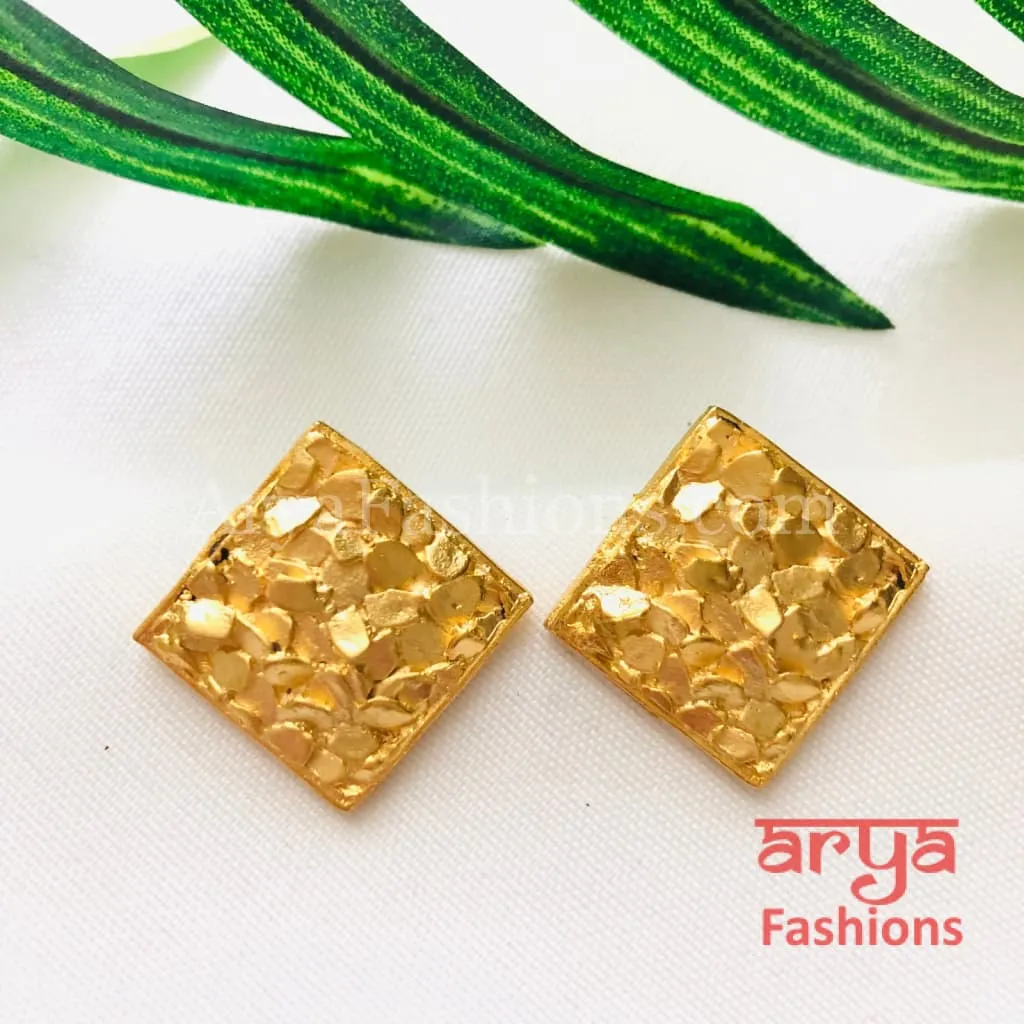 Mirraw Chipped Studs/Golden Chipped studs/ Statement Fusion Studs