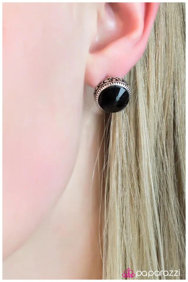 Paparazzi Earring ~ The Grand Prix - Black