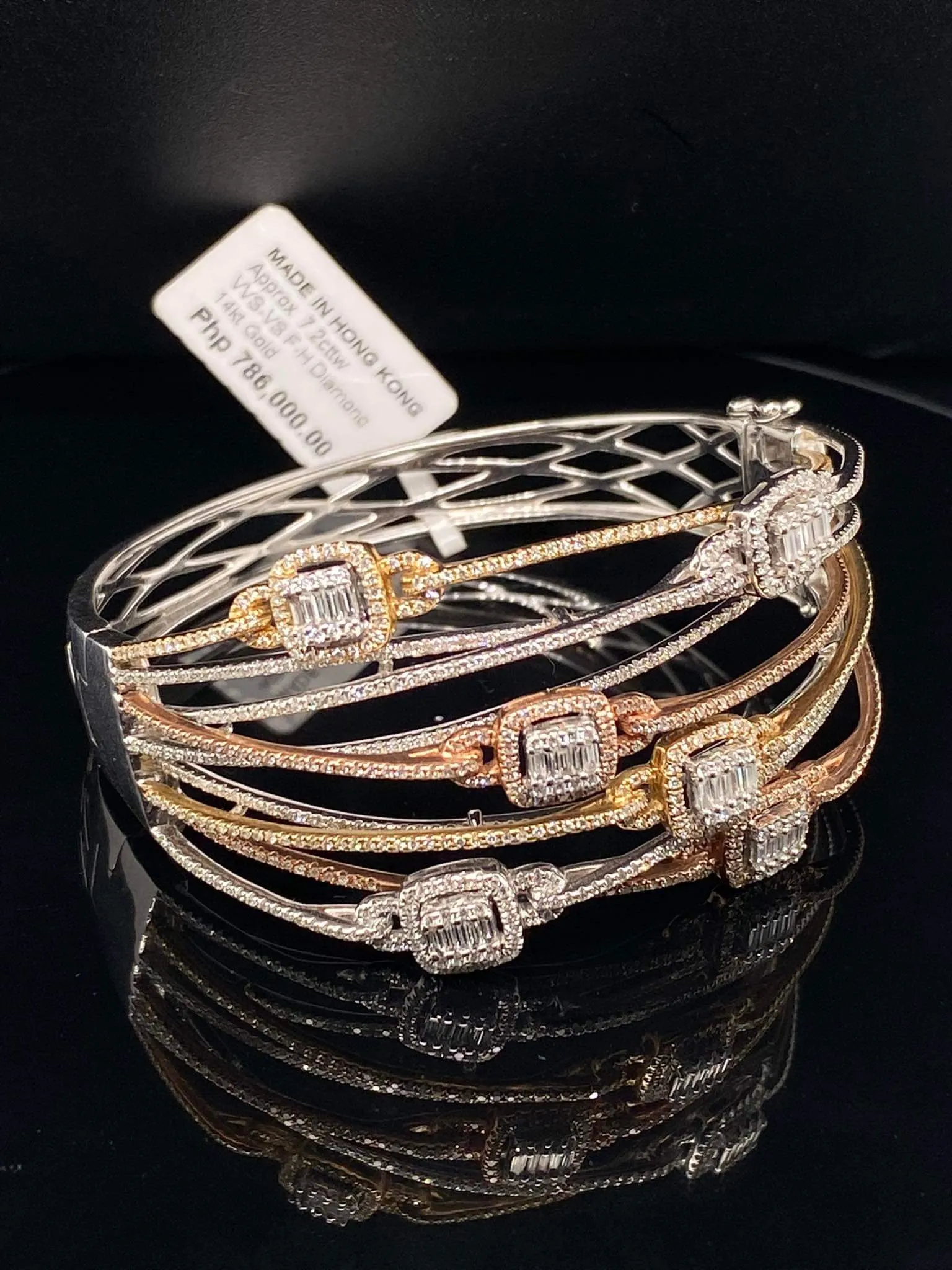 PREORDER | Multi-Tone Crossover Diamond Bangle 14kt