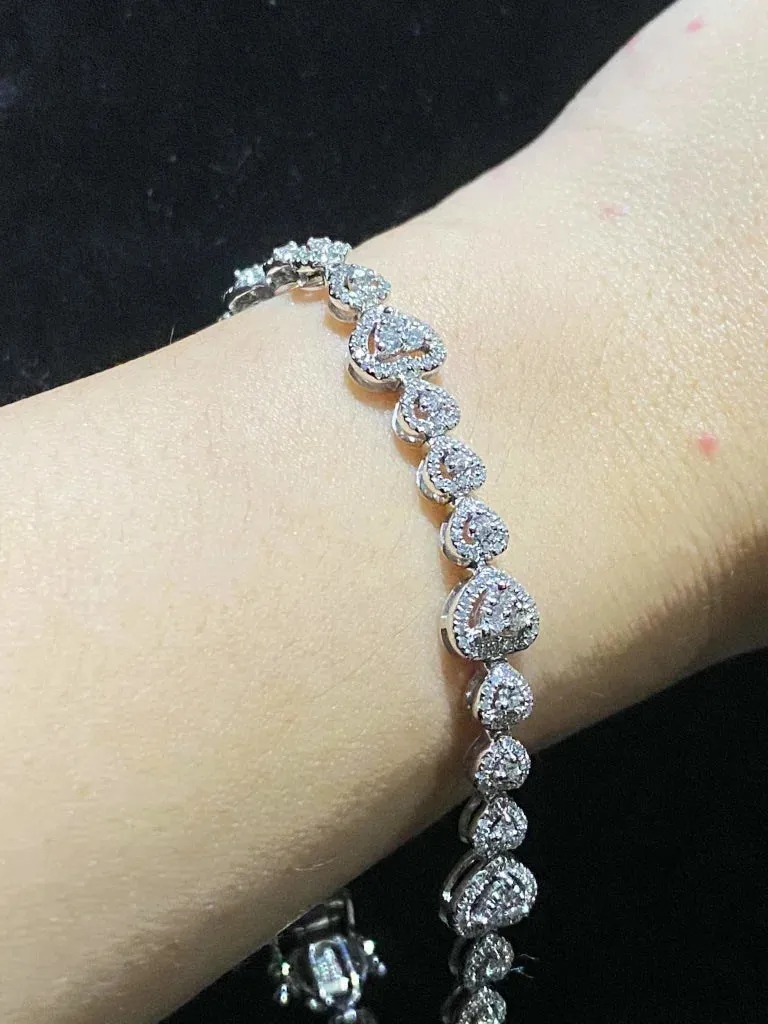 PREORDER | Round Heart Eternity Tennis Diamond Bracelet 14kt