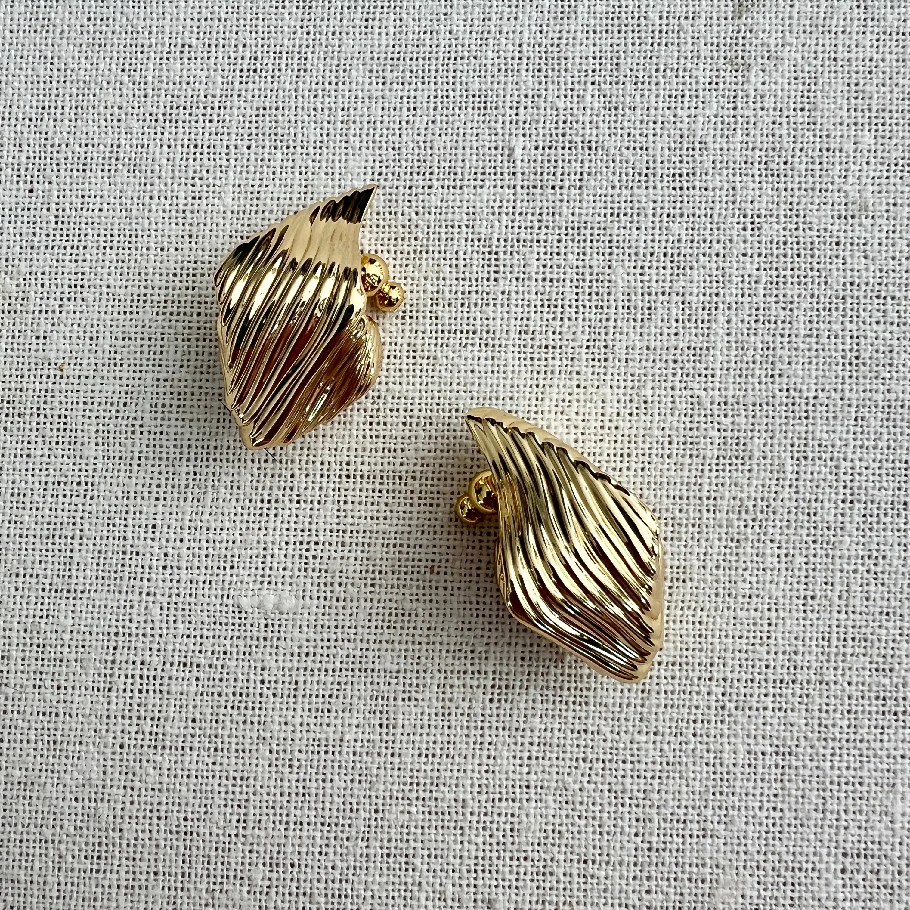 Relic Earring, Shiny Brass