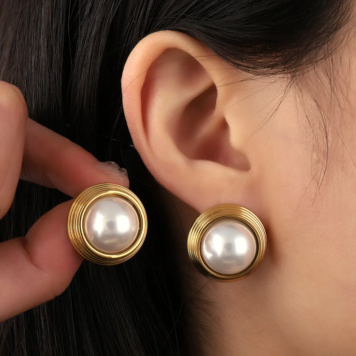 Retro Roman Style Geometric Inlay Pearl Ear Studs