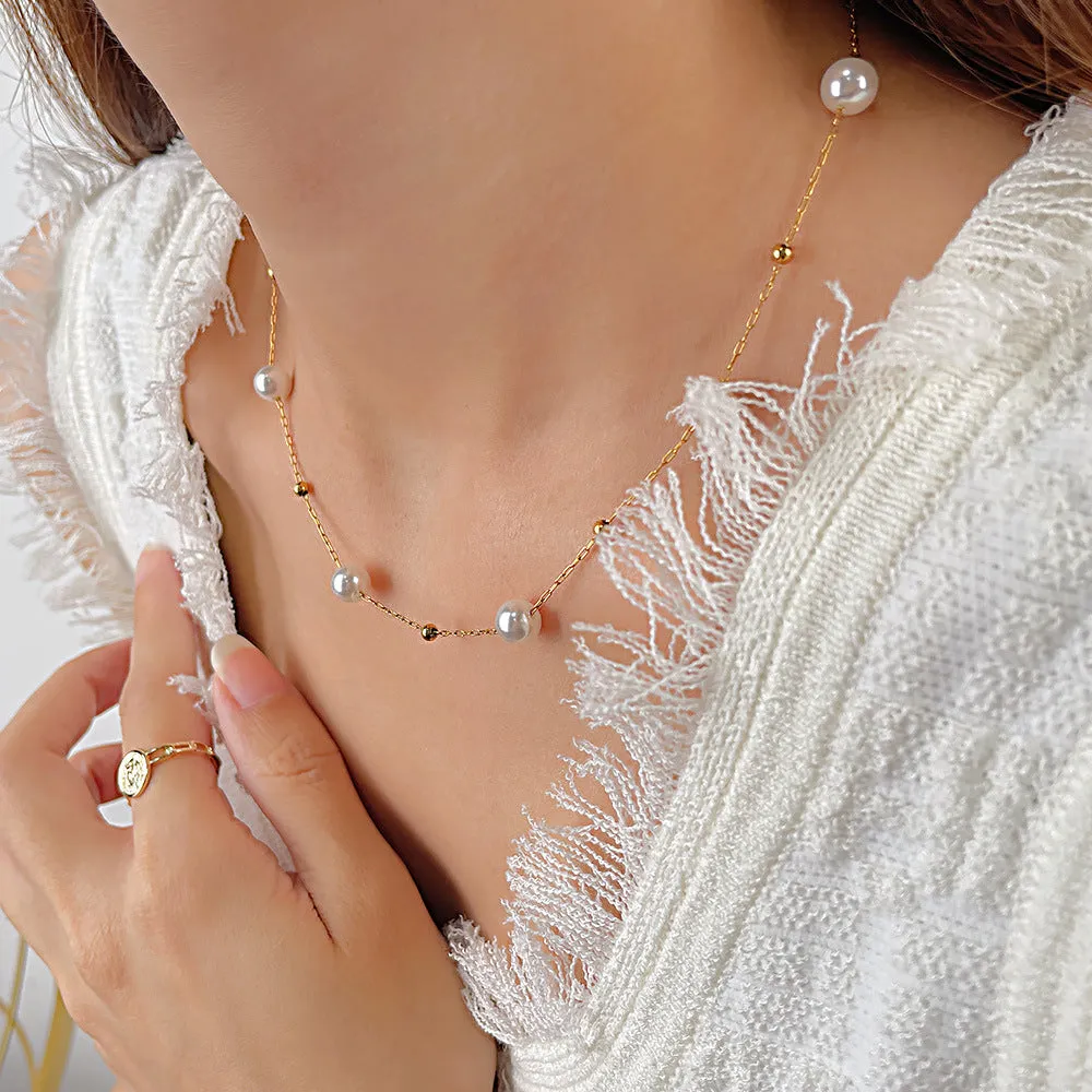 Romantic Chic Pearl Necklace