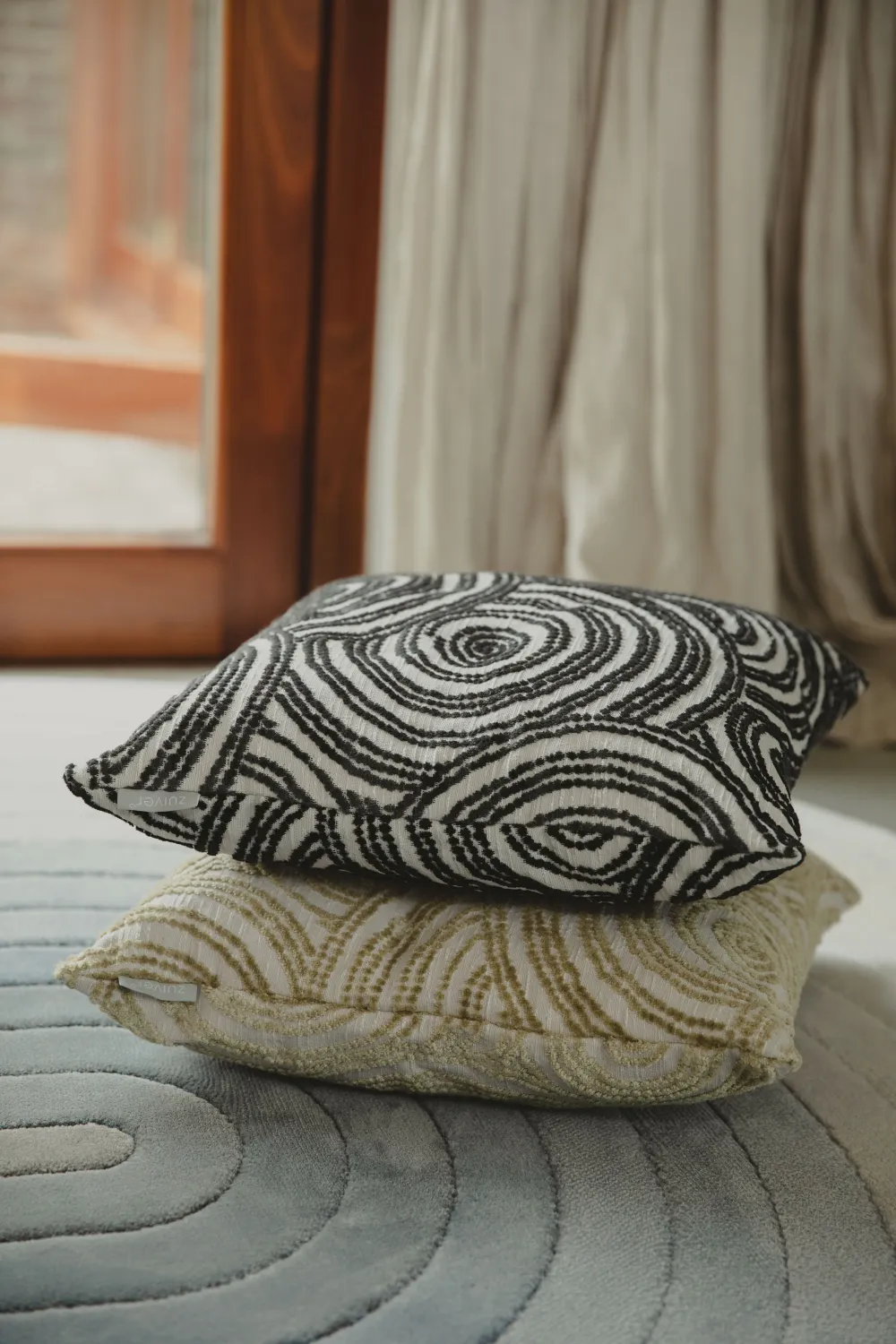 Spiral Print Throw Pillows (2) | Zuiver Rings