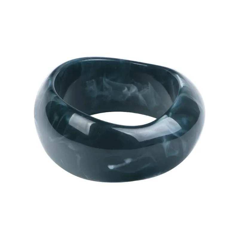 TEEK - Vintage Resin Bangle