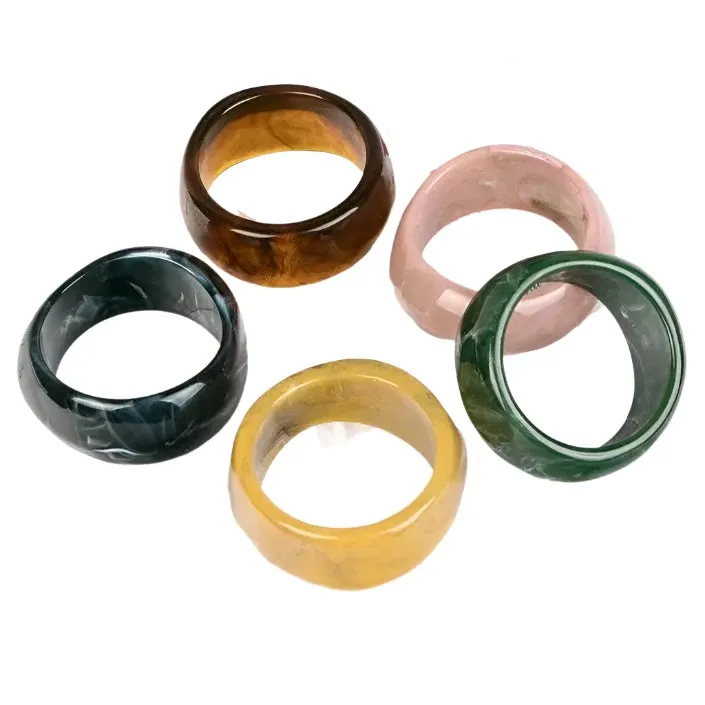 TEEK - Vintage Resin Bangle